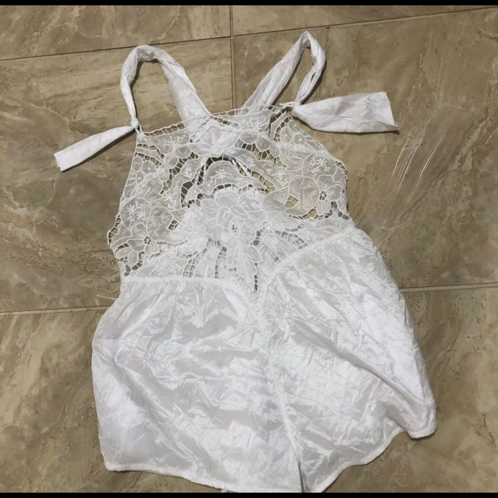 NWOT Free People Movement romper size M - Picture 4 of 7